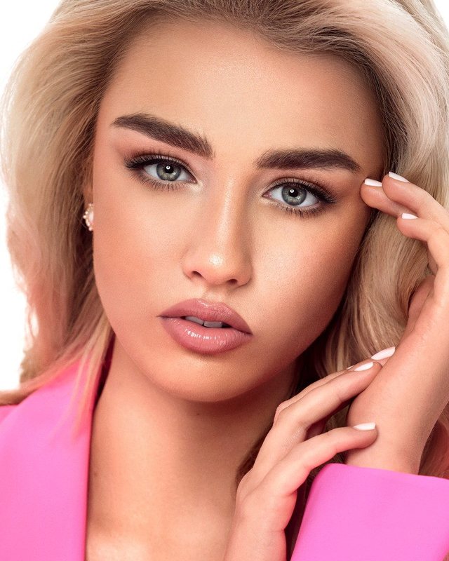 Studio portrait in pink