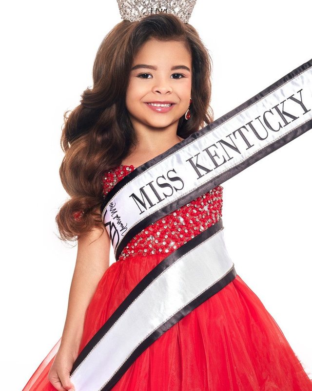 Titleholder portrait